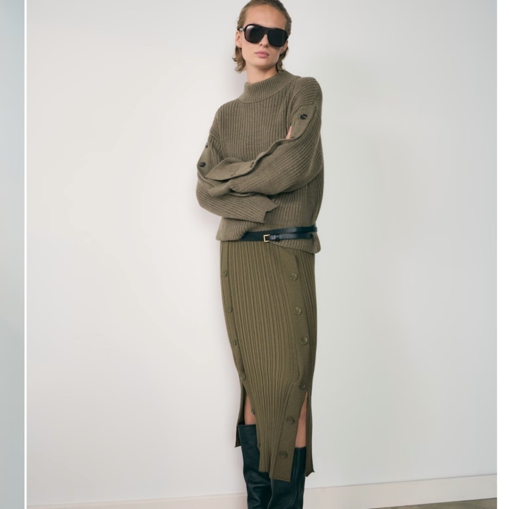 NEW MNG by MANGO olive button detail skirt, L, P 1405 - Picture 2 of 8